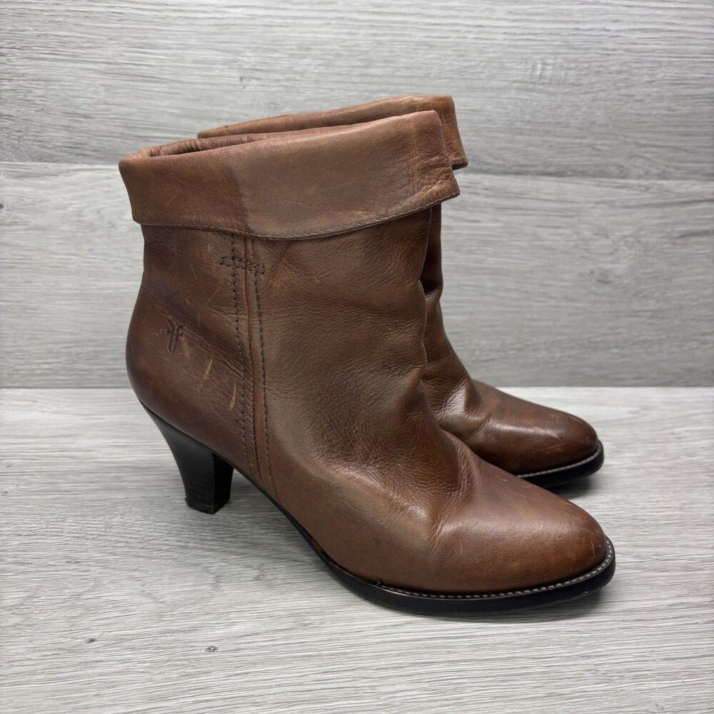 Frye Lisa Leather Boots Foldover Short Brown Heeled Booties Almond Toe Womens 7